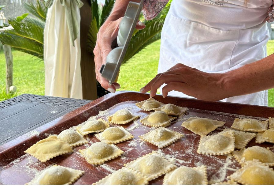 Pompeii & Cooking Class From Naples