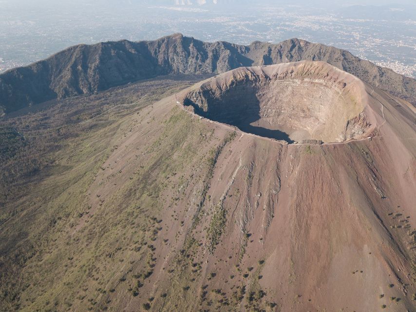 Pompeii: Day Tour of Pompeii and Vesuvius With Bus Transfer