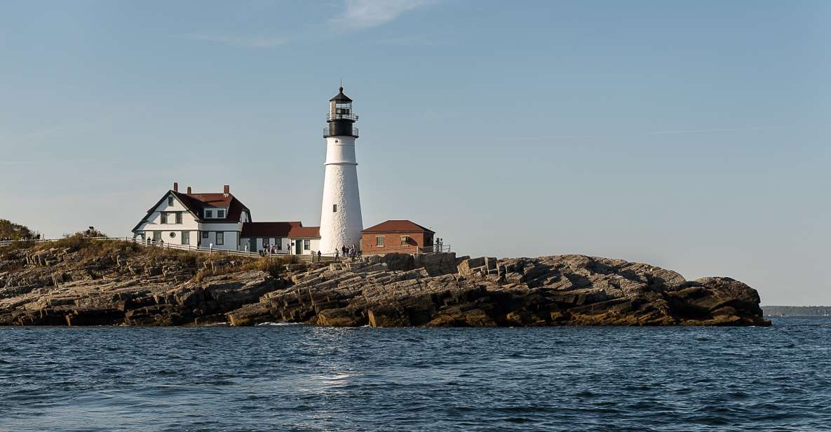 Portland: Sunset Lighthouse Cruise in Casco Bay With Drinks