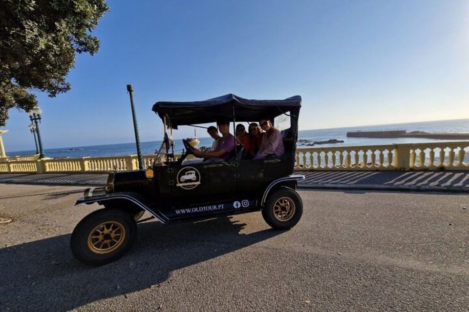 Porto: Porto & Vila Nova De Gaia Private Tour by Vintage Car