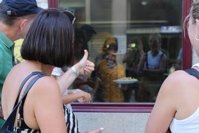 Porto Walking Food Tour and Tasting - Meeting and End Point