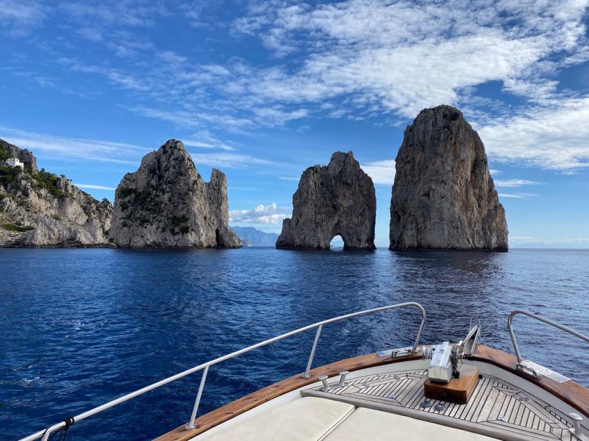 Positano: Private Boat Excursion to Capri Island