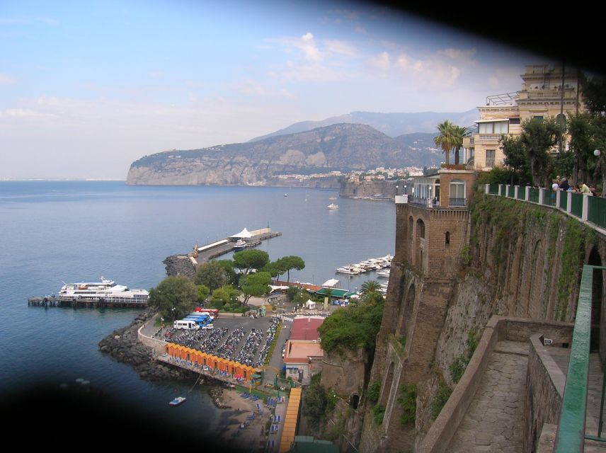 Positano, Sorrento, and Pompeii: 9-Hour Shore Excursion