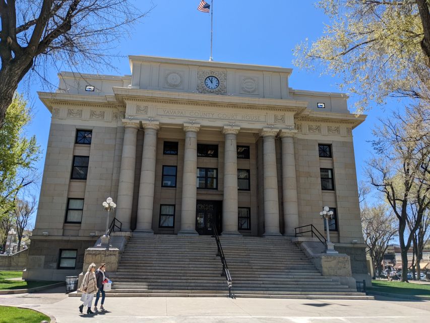 Prescott: Self-Guided Scavenger Hunt Walking Tour