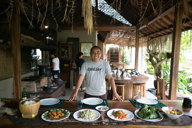 Private Balinese Cooking Class and Garden Tour in Ubud With Dewa