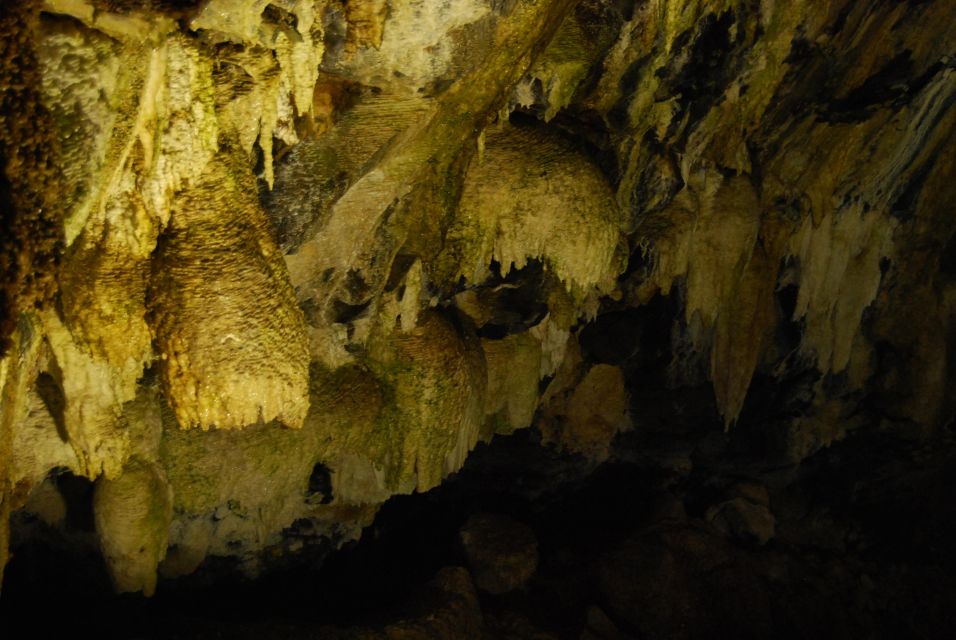 Private Caves Tour With a Geologist