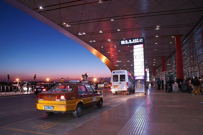 Private Departure Transfer: Hotel to Beijing Airport (PEK or PKX)