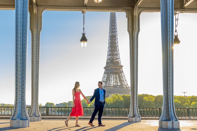 Private Guided Professional Photoshoot by the Eiffel Tower