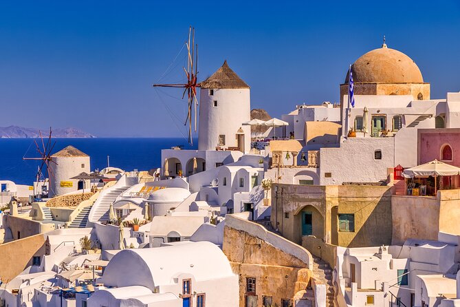 Private Oia Panoramic Scenes: Embrace the Most Picturesque Village of Santorini!