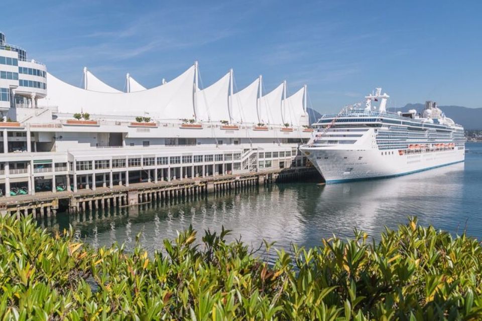 Private Port Transfer Vancouver Airport YVR to Canada Place - Overview of the Service