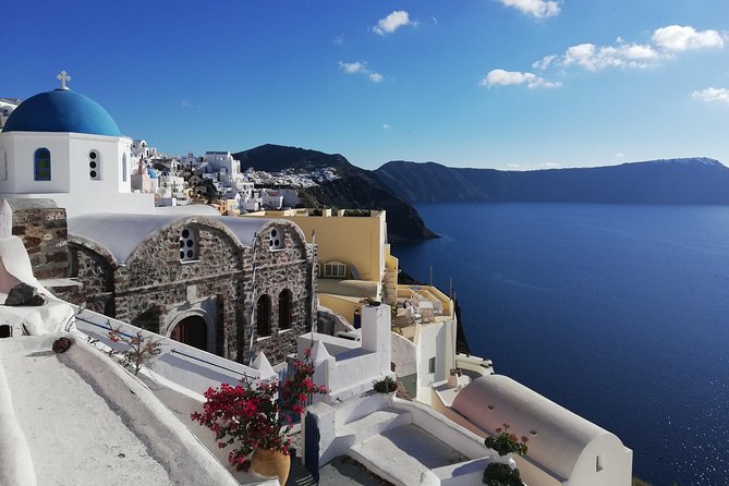 Private Tailor-Made Tour- Explore Santorini With Comfort & Style