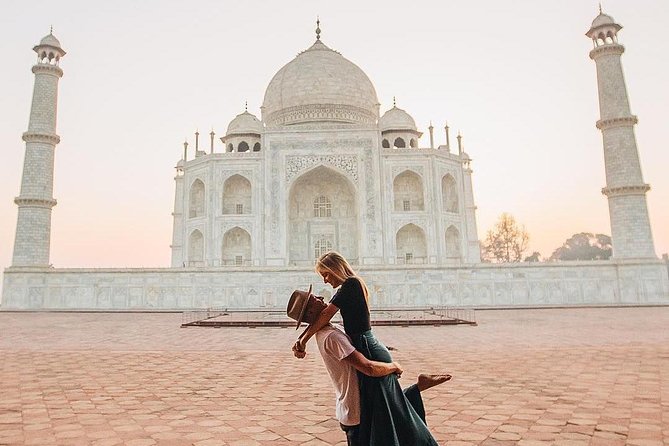 Private Taj Mahal Agra Full-Day Tour From Delhi (All Inclusive)