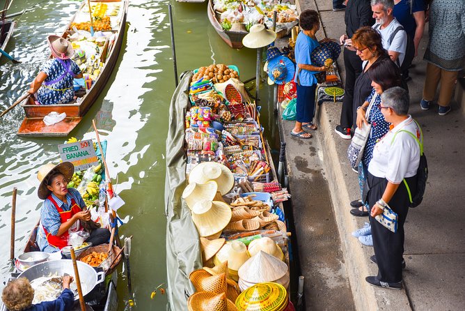 Private Tour: Floating Markets of Damnoen Saduak Cruise Day Trip From Bangkok
