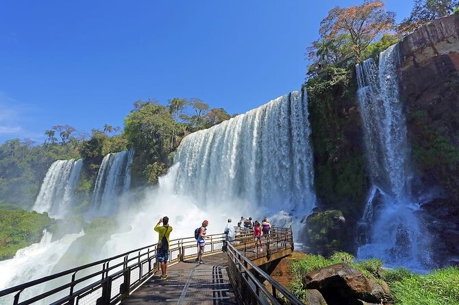 Private Tour of Both Sides in a Day (Brasil and Argentina Falls)