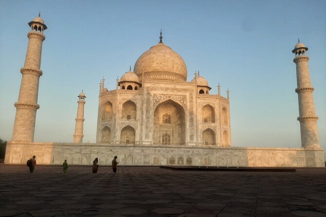 Private Tour Of Taj Mahal & Agra Fort With Ticket and Guide