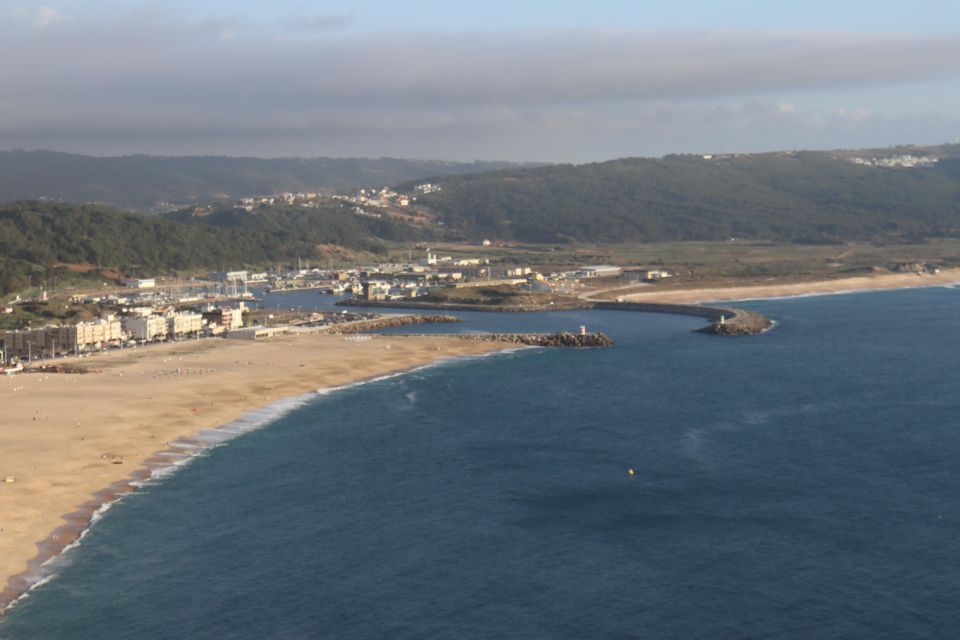 Private Tour to Nazaré & Alcobaça, Giant Waves and Monastery