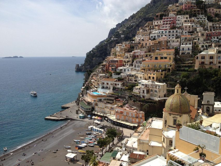 Private Transfer From Positano to Naples + Pompeii 2hrs