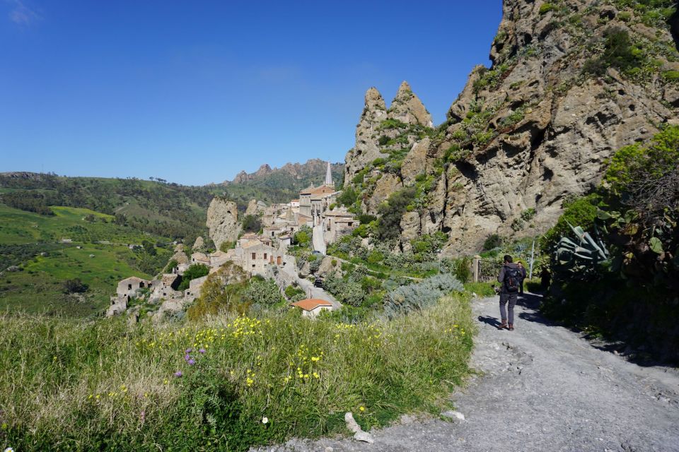 Private Trek From Pentedattilo to Rocche Di Santa Lena