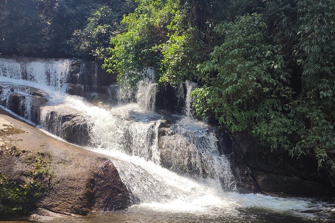 Private Waterfalls and Still Jeep 4×4 6hrs by Jango Paraty