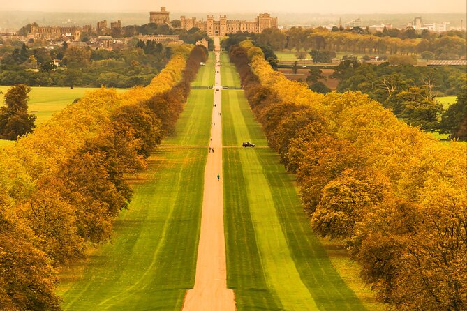 Private Windsor Castle, Stonehenge, The City of Bath Day Tour