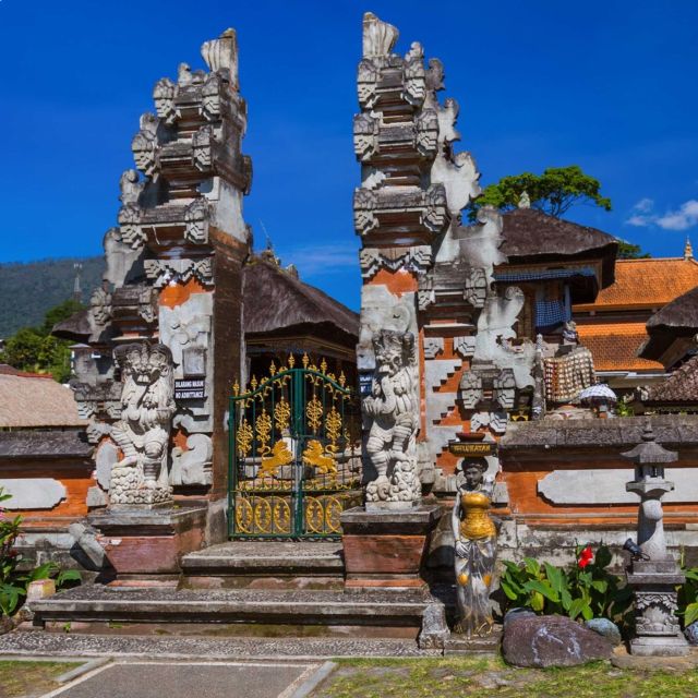 Pura Ulun Danu Beratan Temple Complex: A Bali Walking Tour