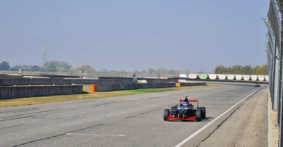 Race Experience With a Formula Car on a Fast Track | Milan