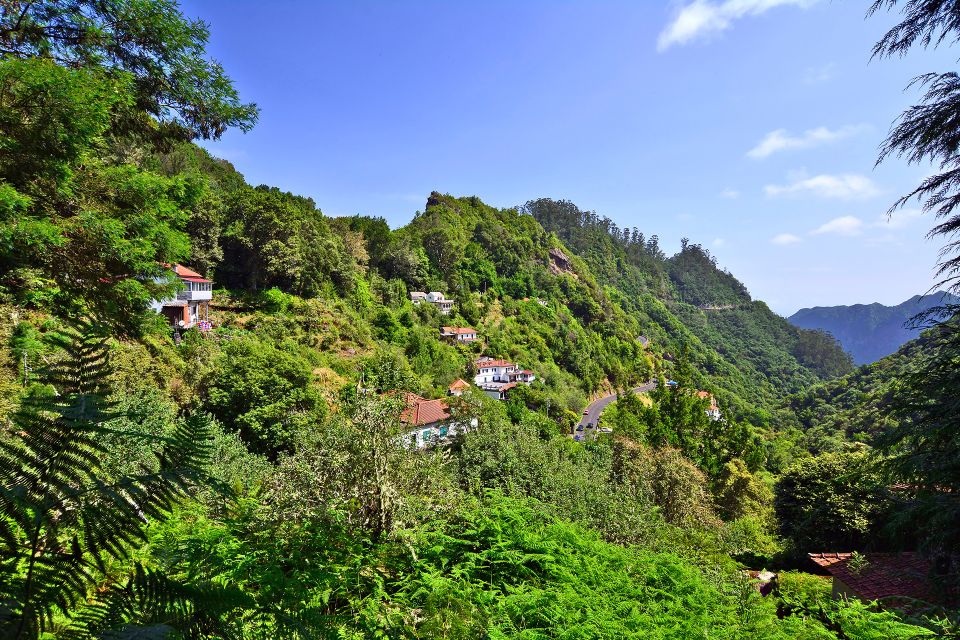 Ribeiro Frio / Portela – Levada Walk