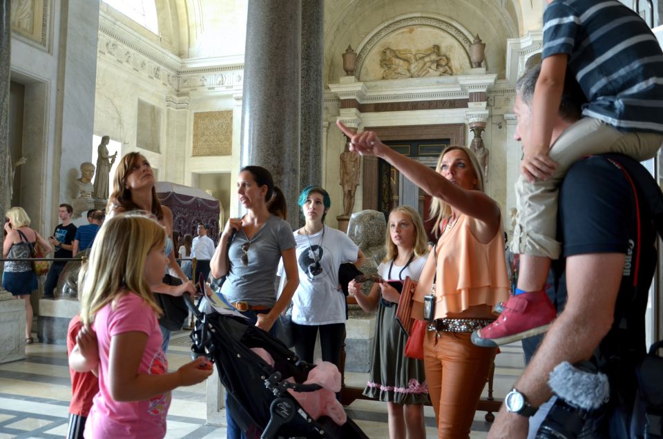 Rome: 2.5-Hour Family Vatican Highlight Scavenger Hunt