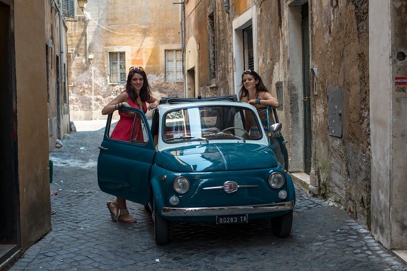Rome: 3-Hour Chauffeured Tour in a Vintage Fiat 500