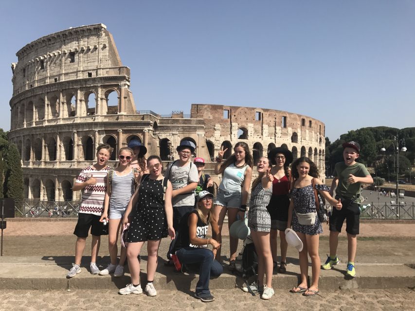 Rome: Colosseum and Roman Forum Small Group Tour in English