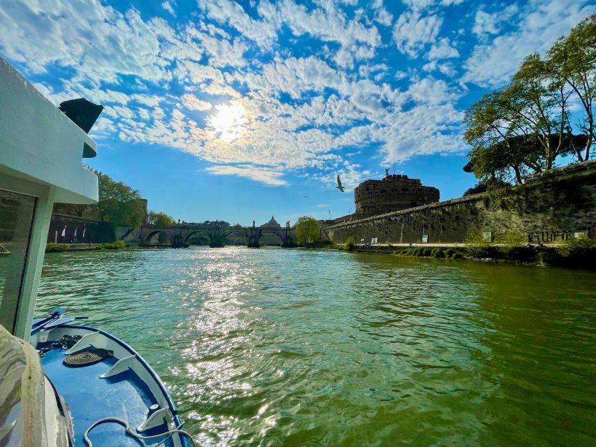 Rome: Food Tasting With Wine Pairing and Tiber River Cruise