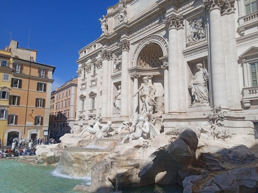 Rome: Renaissance & Baroque Walking Tour - Exploring Farnese Palace