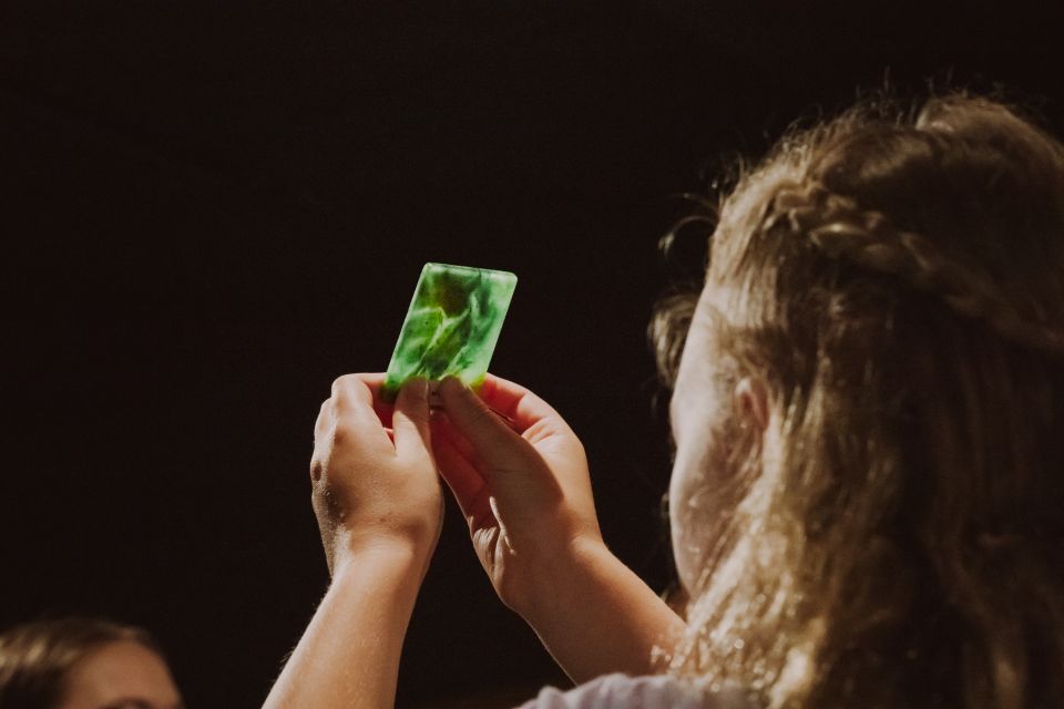 Rotorua: Jade Carving Experience at a Local Studio