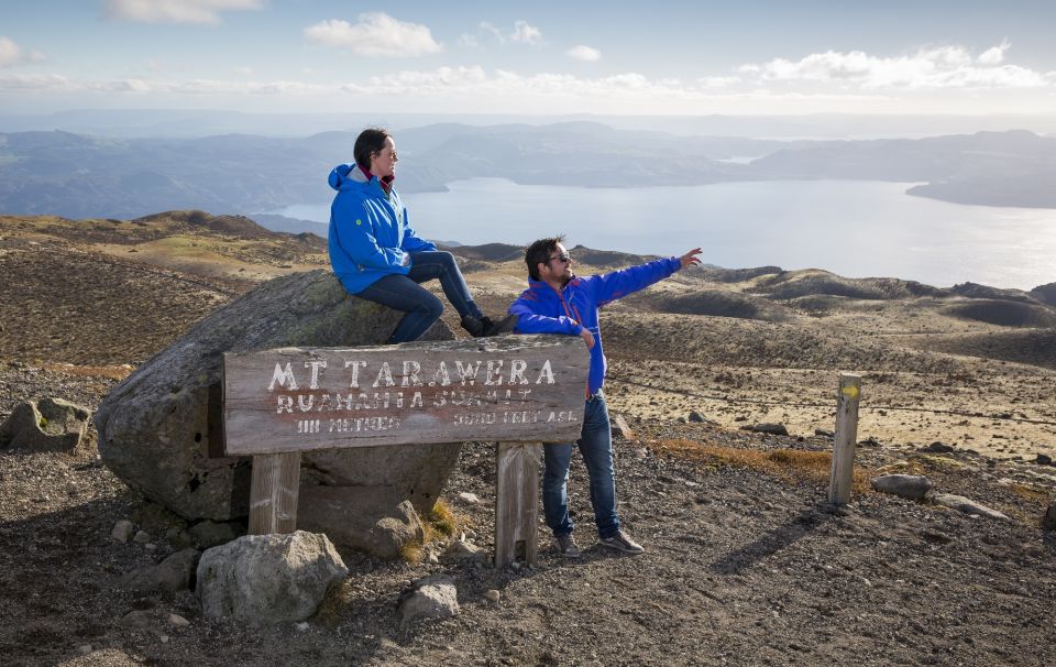 Rotorua: Kaituna Rafting & Mt. Tarawera Hiking Combo