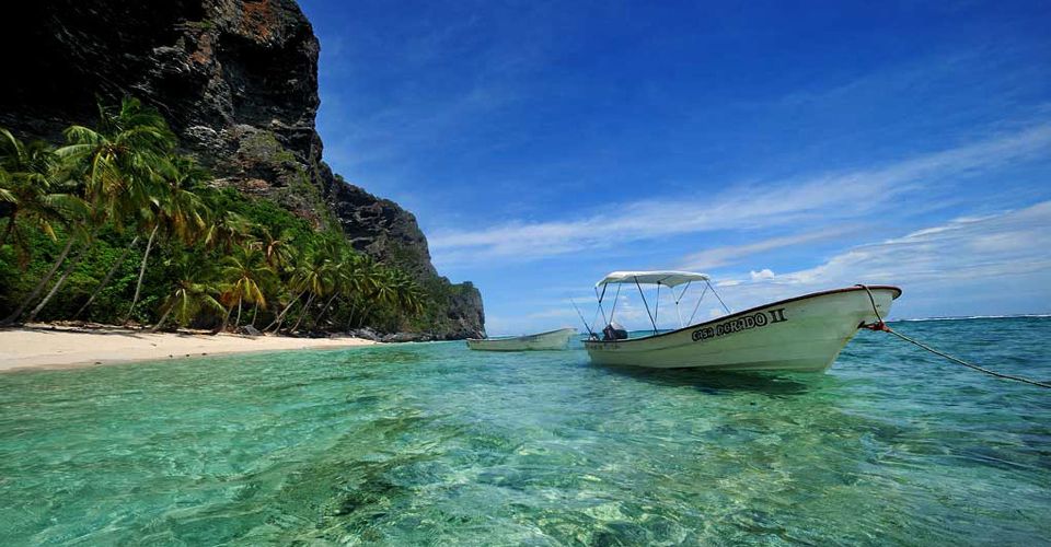 Samana: Las Galeras Beach Hike With Lunch and Soft Drinks