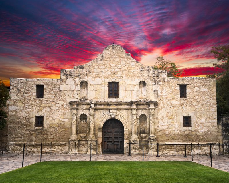 San Antonio: Guided Haunted Pub Crawl