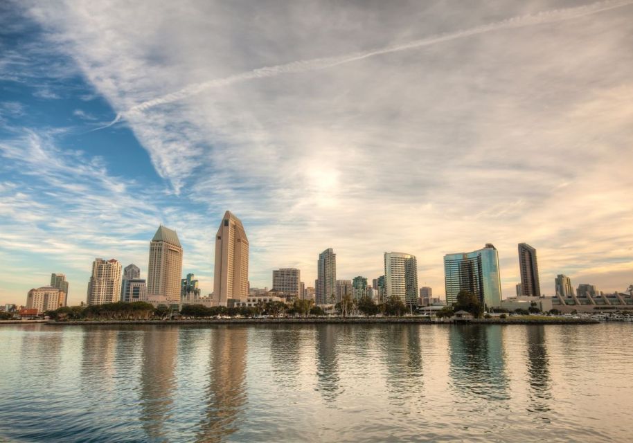 San Diego: Christmas Eve Buffet Brunch or Dinner Cruise