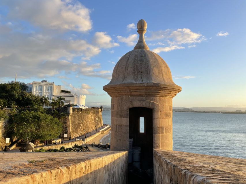 San Juan: Old Town Sunset Walking Tour