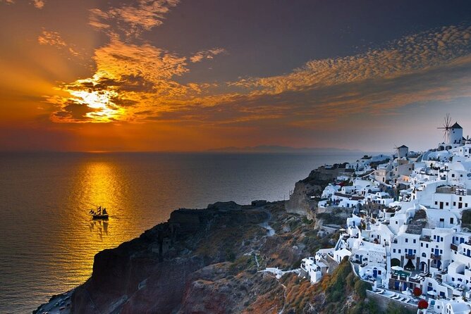 Santorini Sunset Dinner Cruise Including Nea Kameni Visit