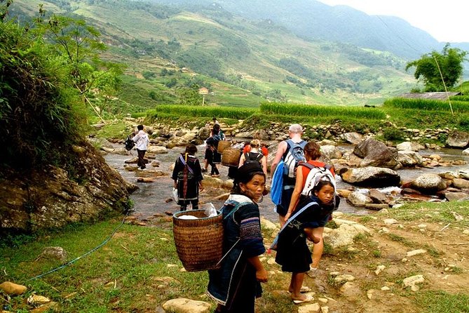 Sapa 3 Days 2 Nights Trekking Tour From Hanoi (2 Nights in Hotel)