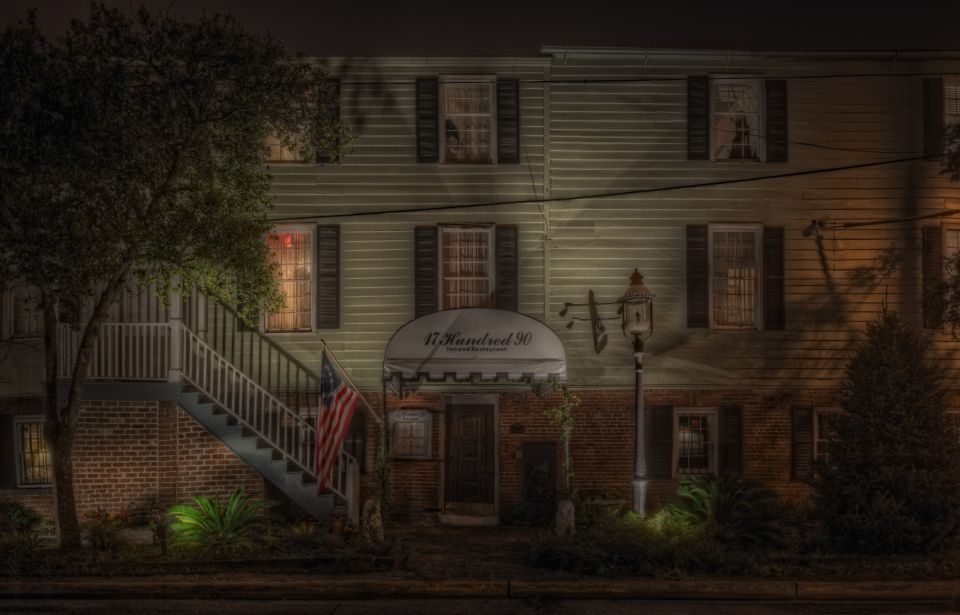 Savannah: Haunted Pub Crawl - Exploring Savannahs Haunted Pubs