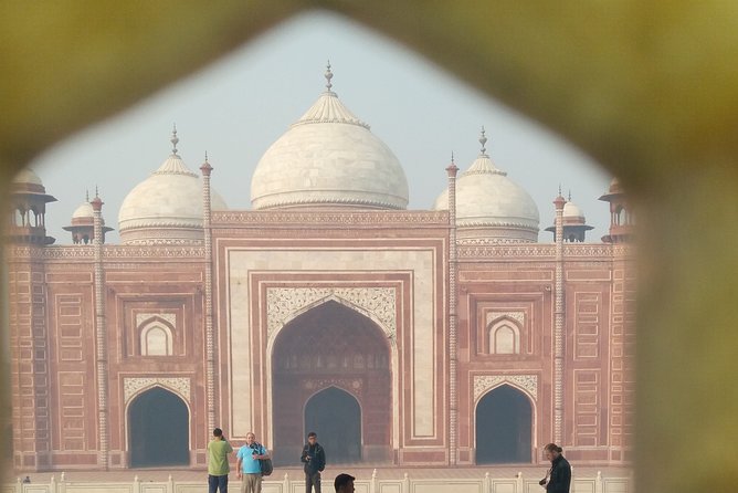 See the Iconic Taj Mahal, on a Private Day Tour From Delhi