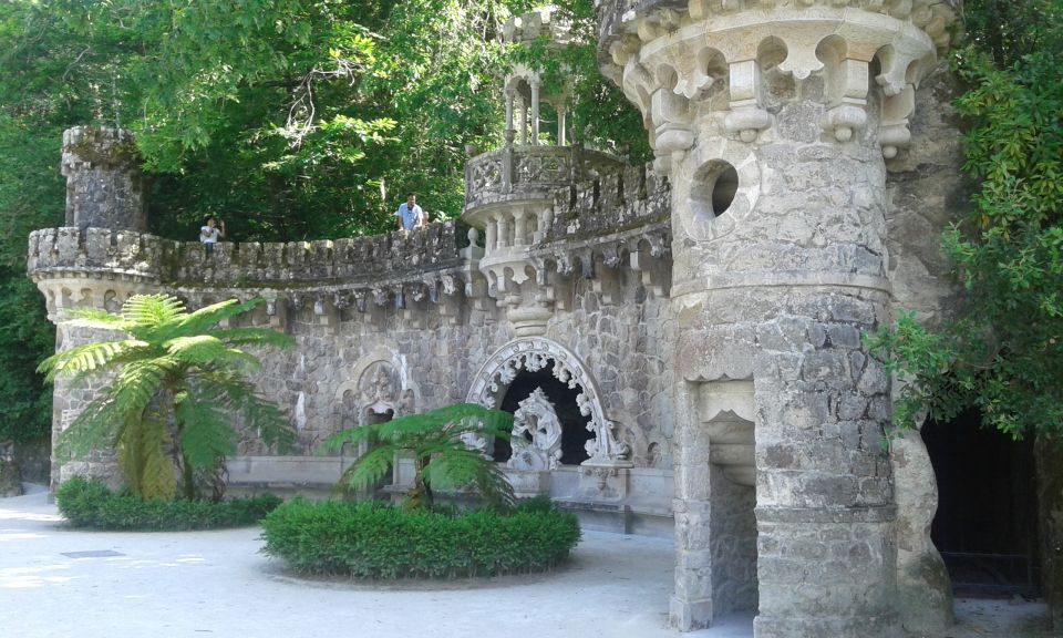 Sintra: Guided Tour and Entry Ticket to Quinta Da Regaleira