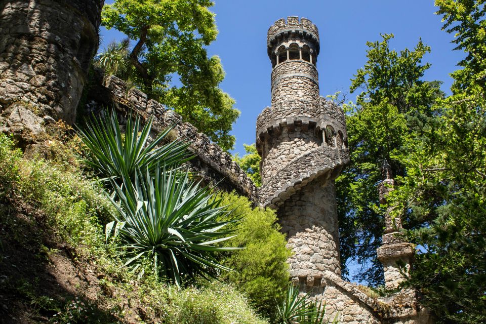 Sintra: Quinta Da Regaleira and Sintra Town Walking Tour