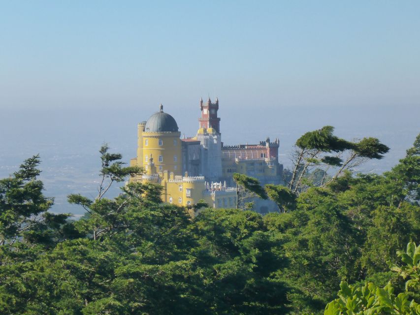 Sintra World Heritage and Cascais Village Tour