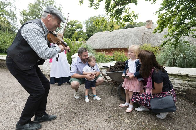 Skip the Line: Bunratty Castle and Folk Park Admission Ticket