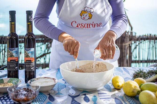 Small Group Pasta and Tiramisu Class in Riomaggiore