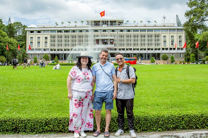 Small-group Saigon City Tour: 1-day Must-See Icons & Cyclo Ride - Tour Overview