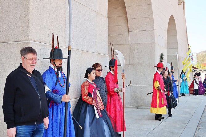 Small-Group Seoul Morning Royal Palaces Tour