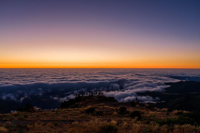 Sunrise Self-Guided Hike From Pico Do Arieiro to Pico Ruivo